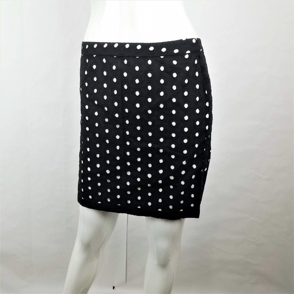 Ann Taylor LOFT Black Eyelet Overlay Pencil Skirt Petite Size 2P - Picture 1 of 4